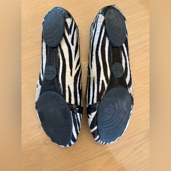Kate Spade Zebra Print Calf Hair Flats sz 7 - Picture 3 of 5